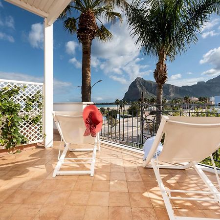 Hotel Ristorante Mediterraneo Faro 산비토로카포 외부 사진
