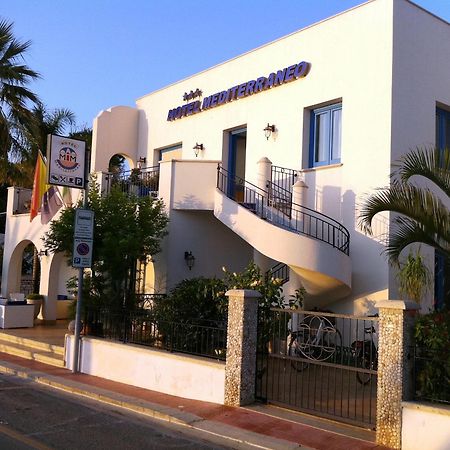 Hotel Ristorante Mediterraneo Faro 산비토로카포 외부 사진
