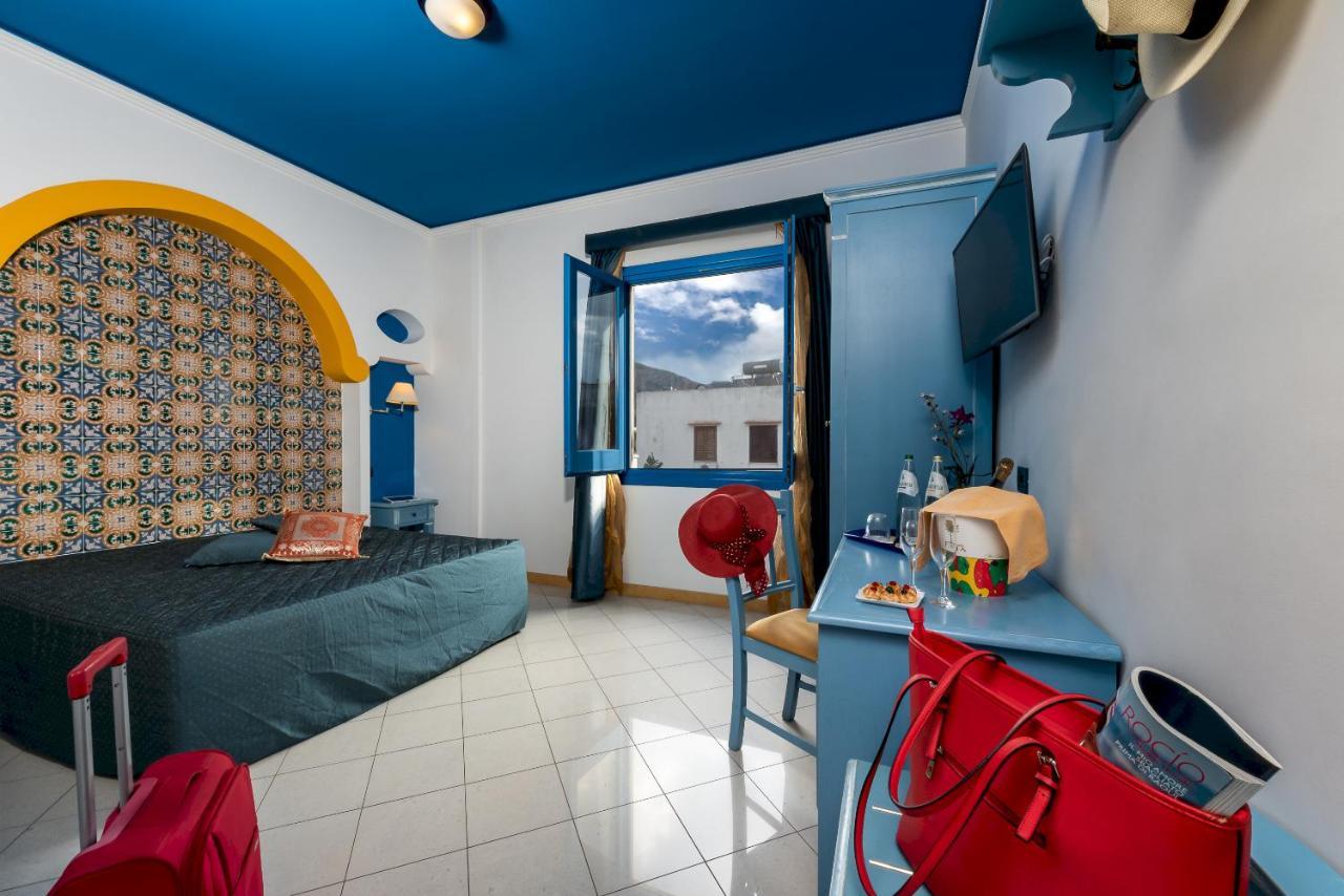 Hotel Ristorante Mediterraneo Faro 산비토로카포 외부 사진