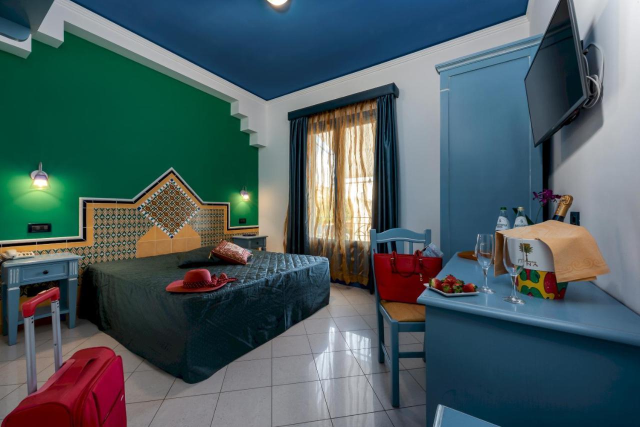 Hotel Ristorante Mediterraneo Faro 산비토로카포 외부 사진