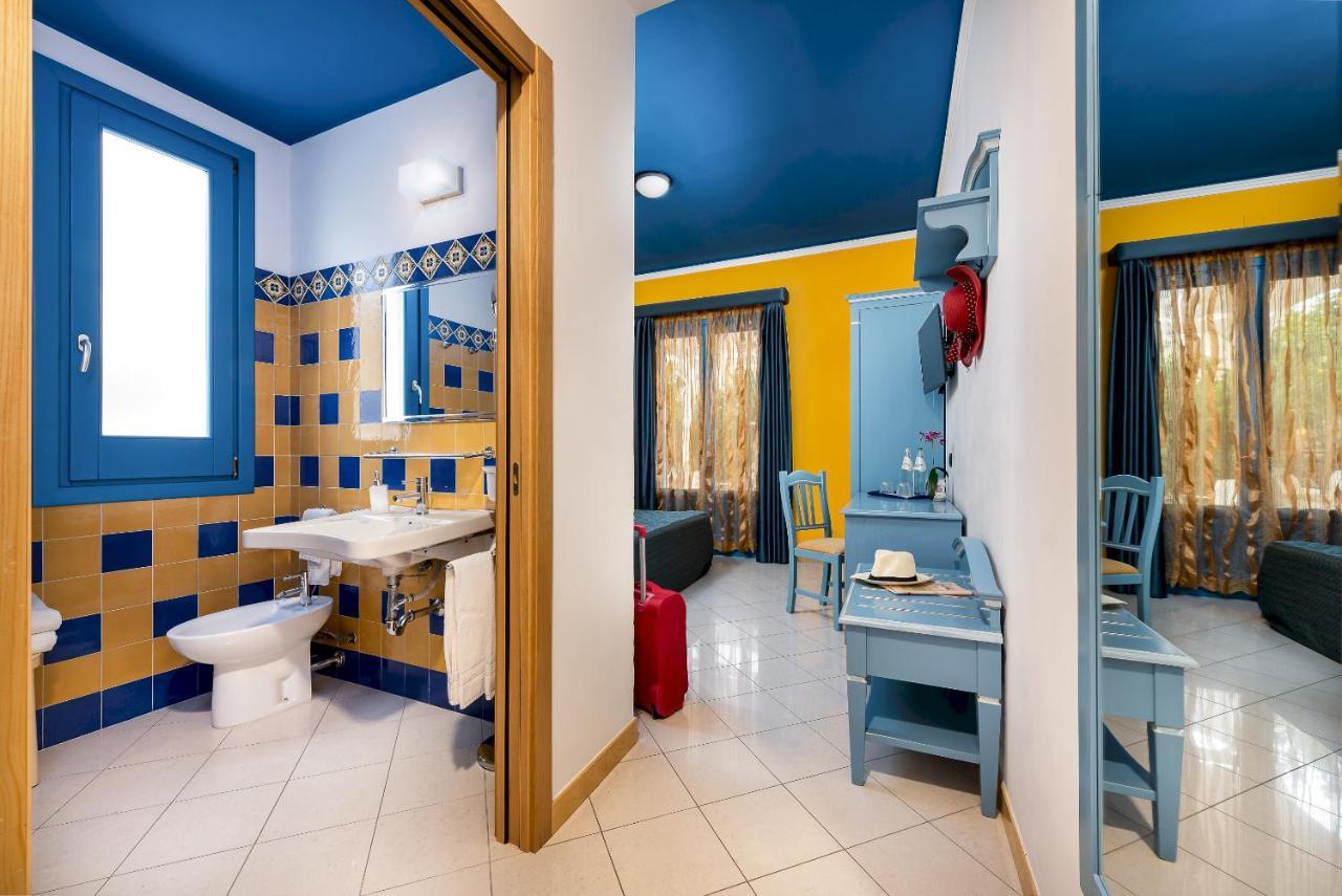 Hotel Ristorante Mediterraneo Faro 산비토로카포 외부 사진