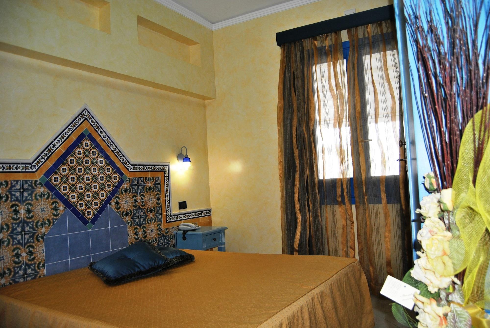 Hotel Ristorante Mediterraneo Faro 산비토로카포 외부 사진