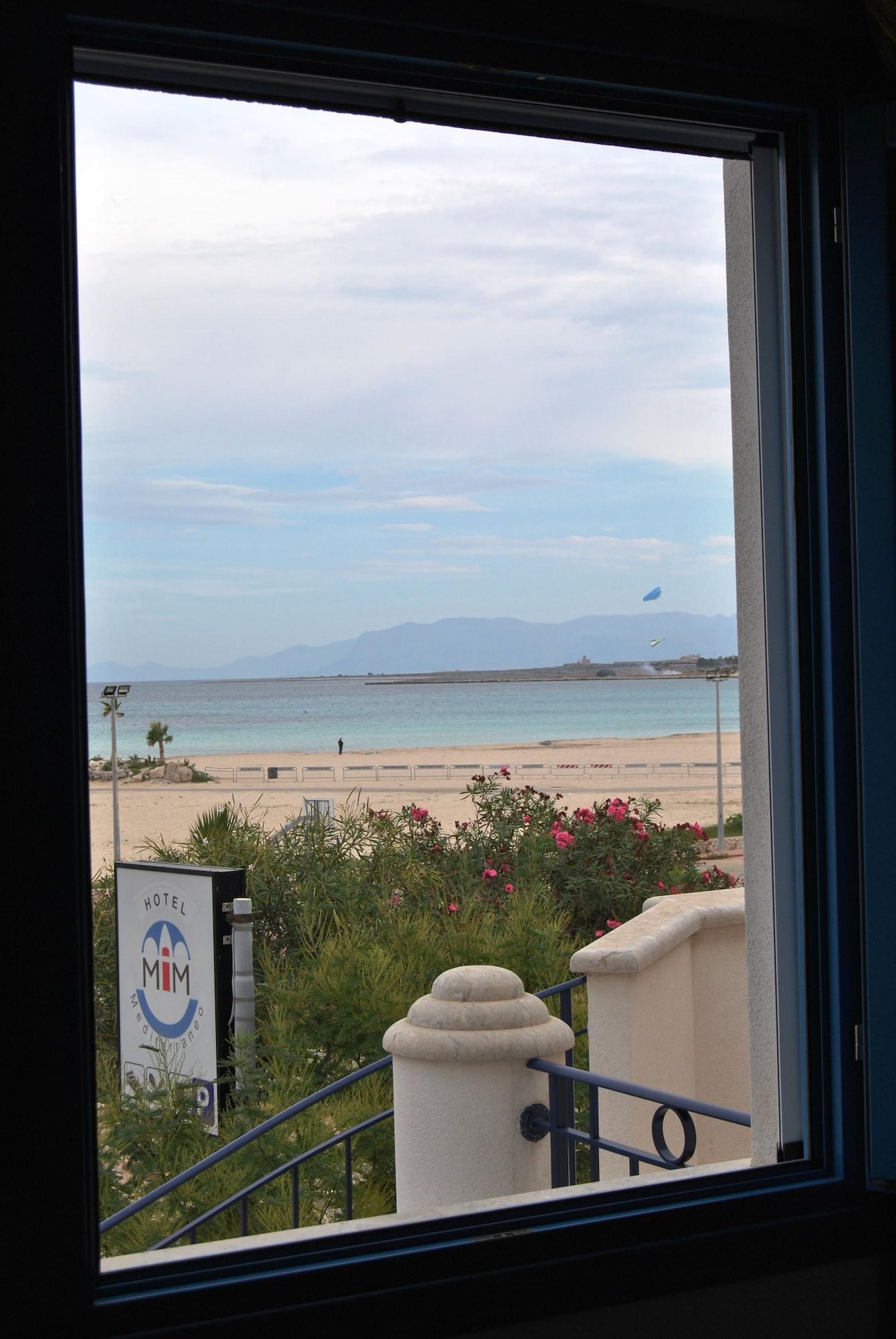 Hotel Ristorante Mediterraneo Faro 산비토로카포 외부 사진
